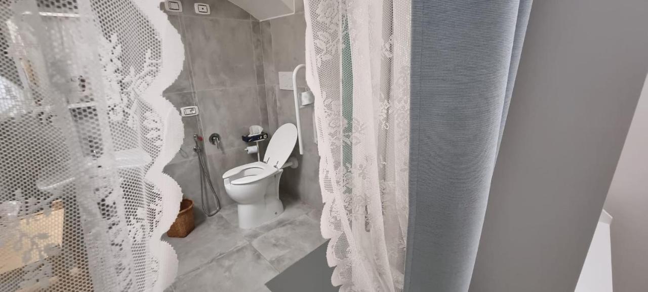 La Cameretta Al Porto Ischia Esterno foto